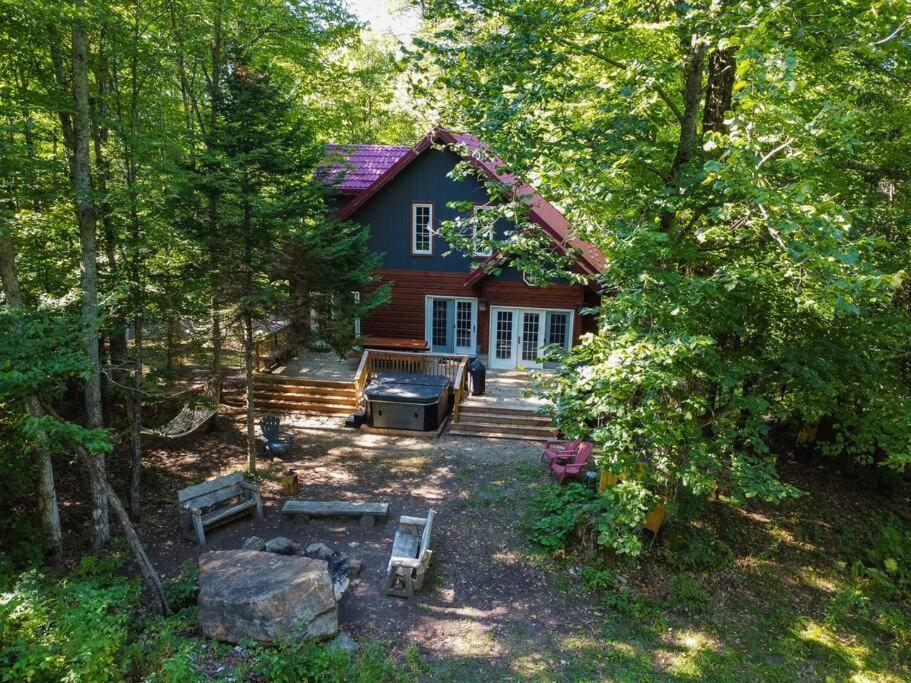 Dingle Run Lodge At Sir Sam'S Haliburton Exterior foto