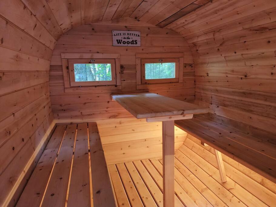 Dingle Run Lodge At Sir Sam'S Haliburton Exterior foto
